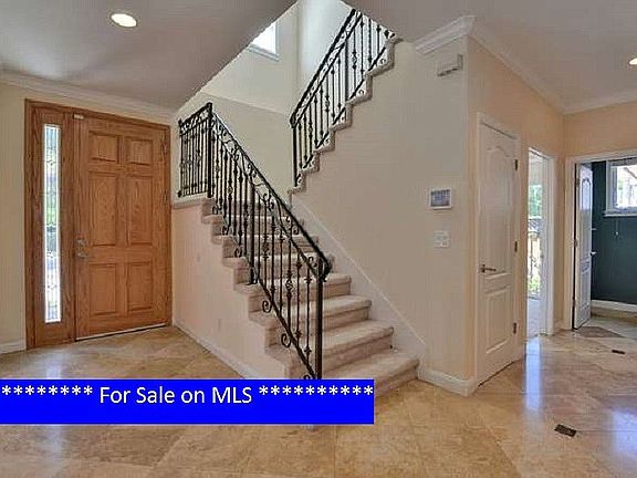 4th image of 651 Helweh Ct