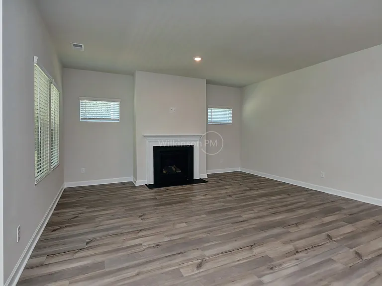 4107 Armstrong Farm Dr — Photo 6