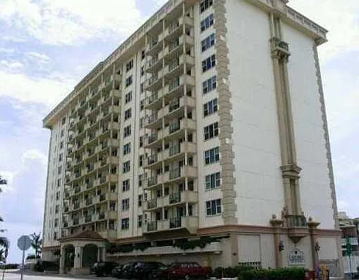 1 bed, 1.0 bath, 905 sqft, $2,500 — Photo 1