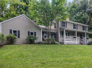 100 E Weatogue St, Simsbury, CT 06070