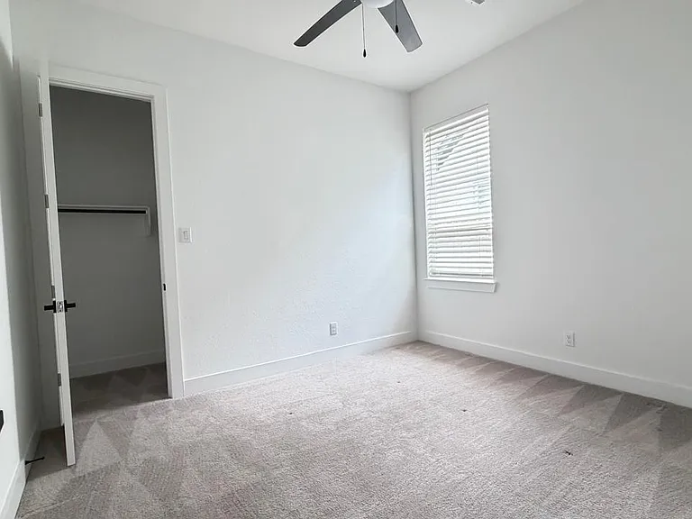 24638 Lukes Landing Way — Photo 20