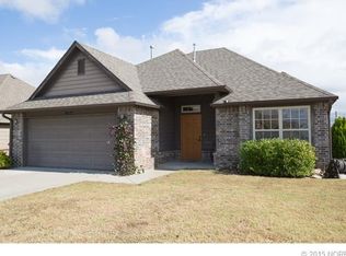 14629 S Poplar St, Glenpool, OK 74033