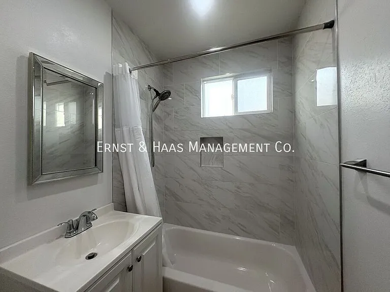 1615 Rose Ave #9 — Photo 13
