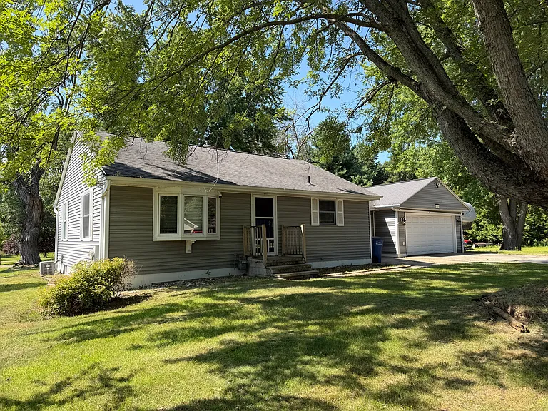 2717 White Pine Rd — Photo 18