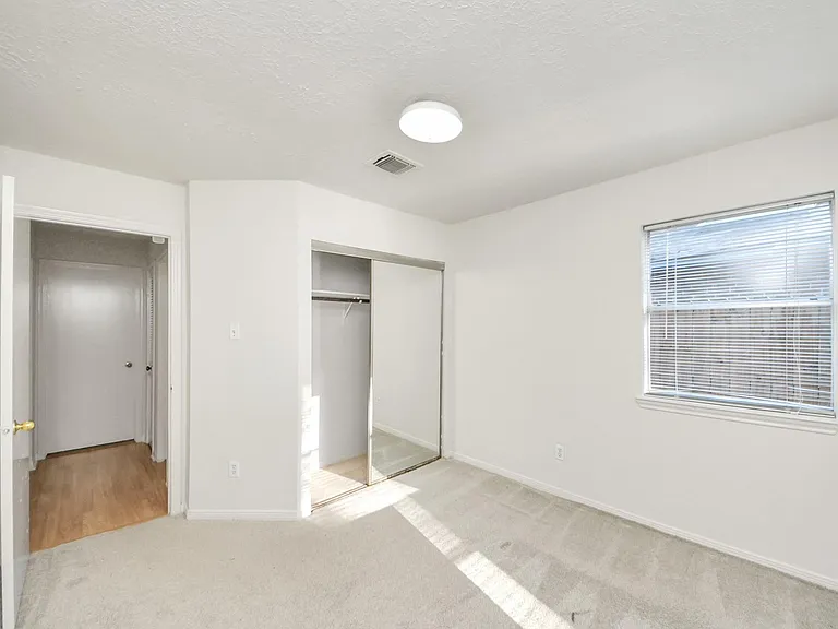 3611 Bee Bayou Ln — Photo 21