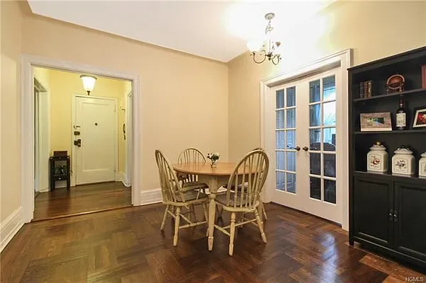 Sold by Douglas Elliman | media 14