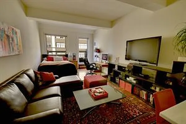 Rented by Douglas Elliman | media 21