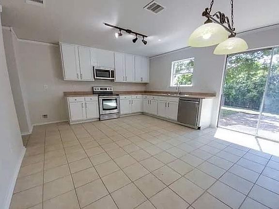5th image of 444 Copper Wood Dr #1
