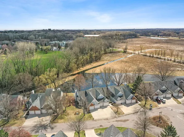 1266 Pond View Ln, White Bear Township, MN 55110