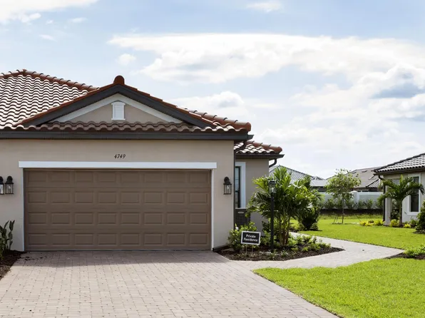 4749 Tortona Ct, Bradenton, FL 34211