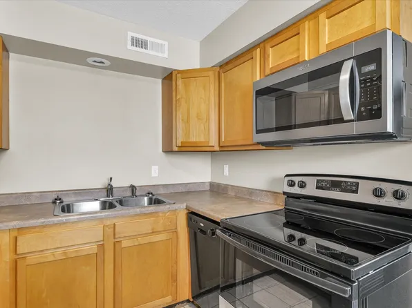 308 College Park Drive, 308 College Park Dr #5, Normal, IL 61761