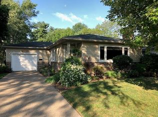 1210 N Crater Ave, Dover, OH