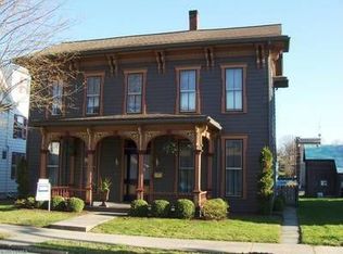 220 Center St, Milton, PA 17847