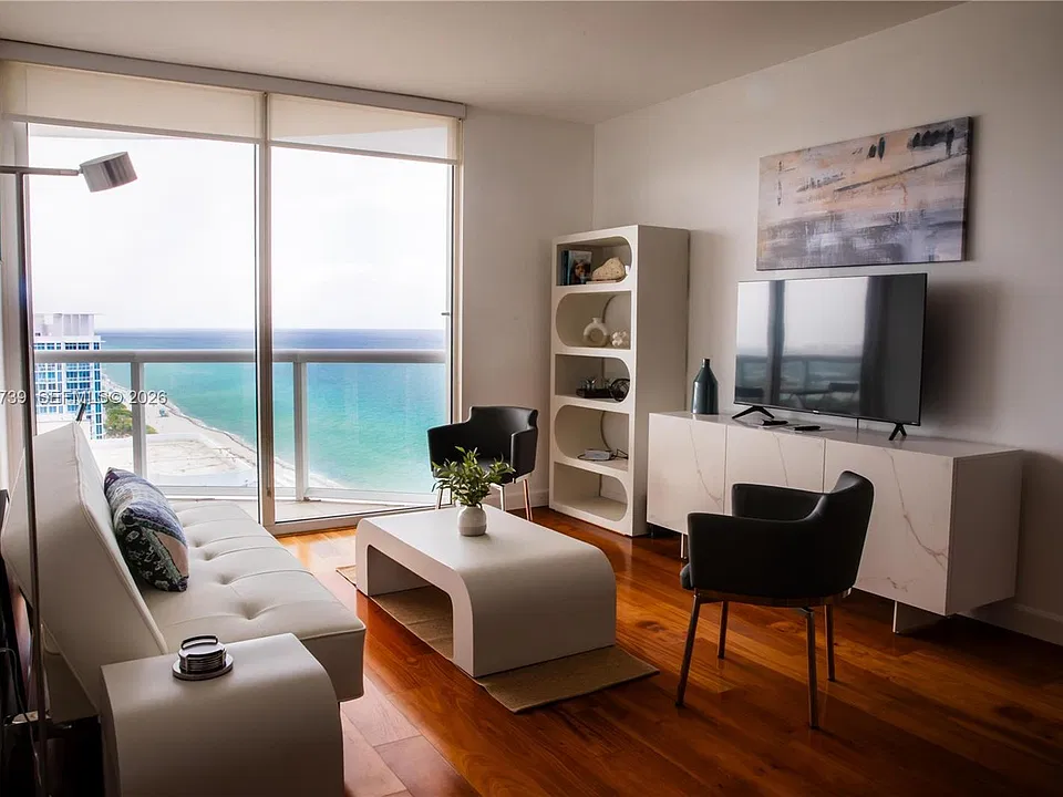 6365 Collins Ave #2311