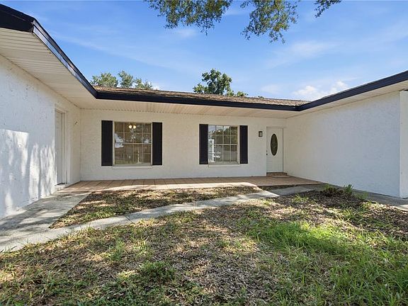 5th image of 604 ROYAL CREST DRIVE