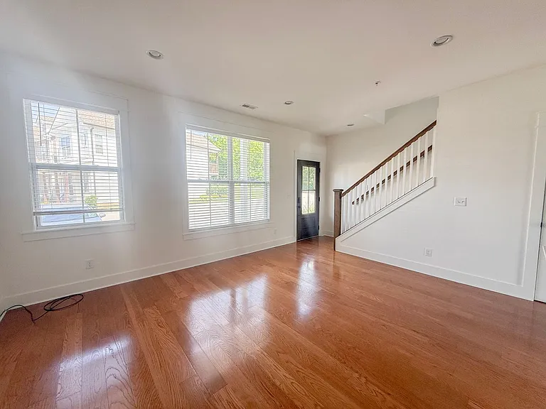 105 Allison Way — Photo 5