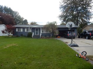 3330 W Douglas Dr, Bay City, MI 48706