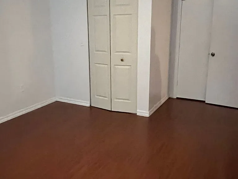 5542 Metrowest Blvd #7 — Photo 31