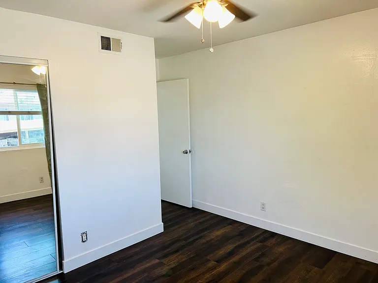 1721 Normandy Pl #C — Photo 16