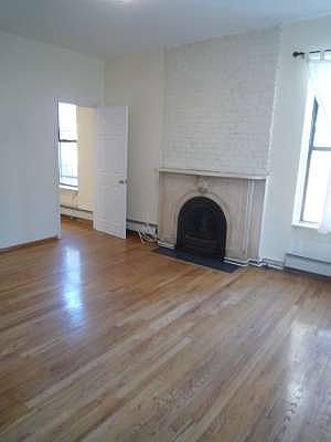 3rd image of 250 E 58th St APT 3