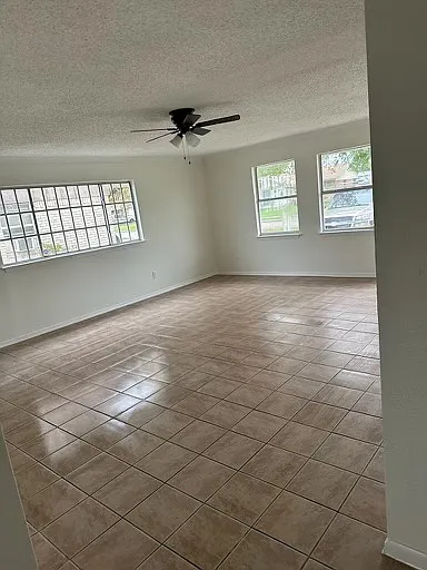 1119 Pebblebrook Dr — Photo 16