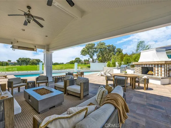19581 Summer Breeze Ln, Huntington Beach, CA 92648