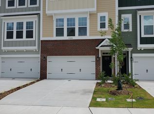 1204 Freeport Dr, Durham, NC 27703