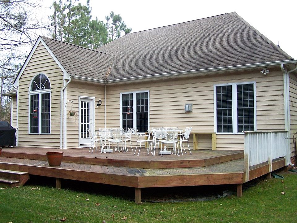 85 Pleasants Ln Kilmarnock VA Zillow