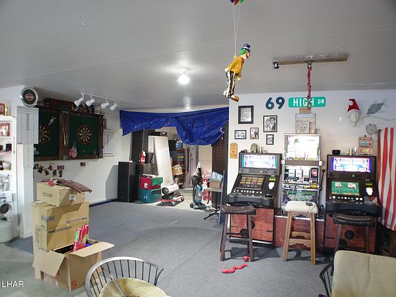 5th image of 3941 Albacore Ln