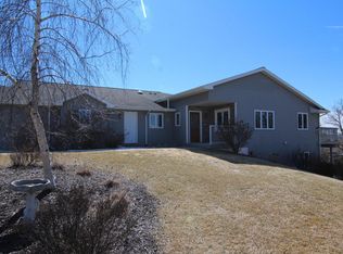 280 Watertower Cir, Iron Ridge, WI 53035