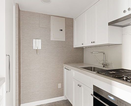 4th image of 750 Park Ave APT 5B
