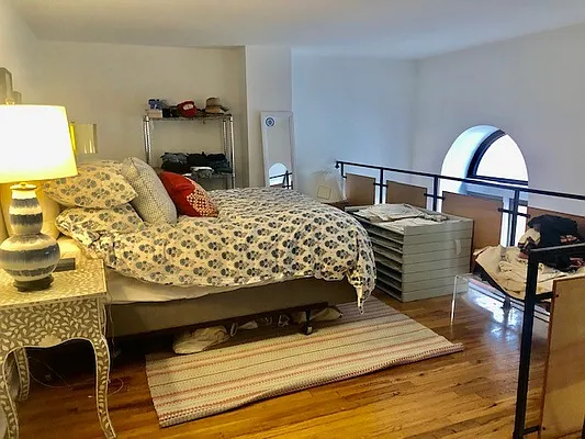 Rented by Buchbinder & Warren | media 23