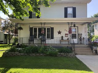 111 S Locust Ave, New Hampton, IA 50659