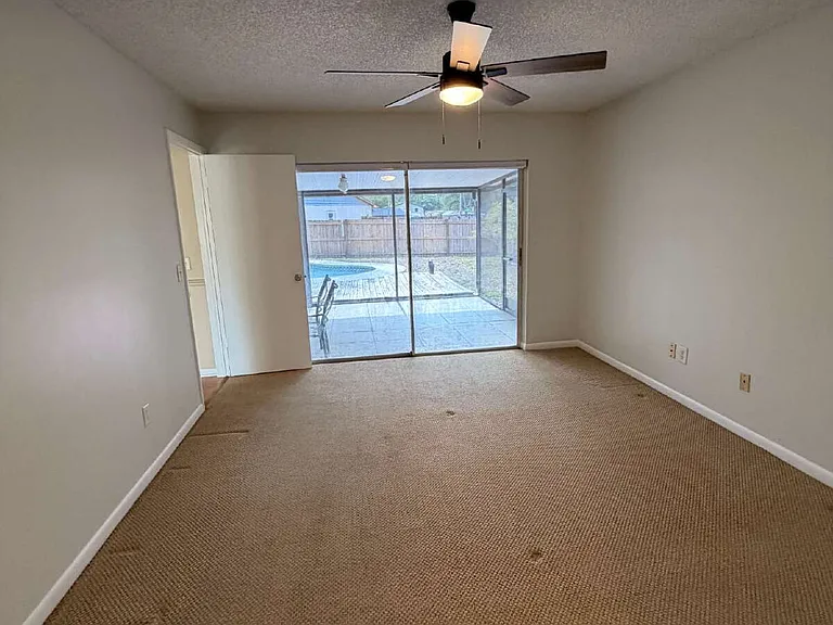 14001 Dominion Ct — Photo 31
