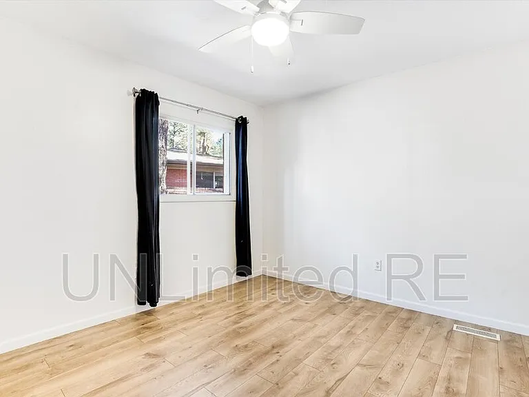 516 N James St — Photo 19