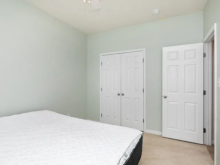 412 Cline Falls Dr — Photo 22