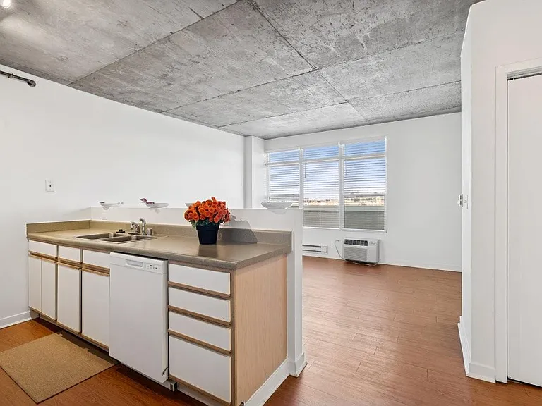Residences at Capitol Heights — Photo 18