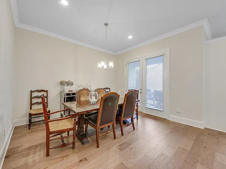 306 Burgess Walk — Photo 15