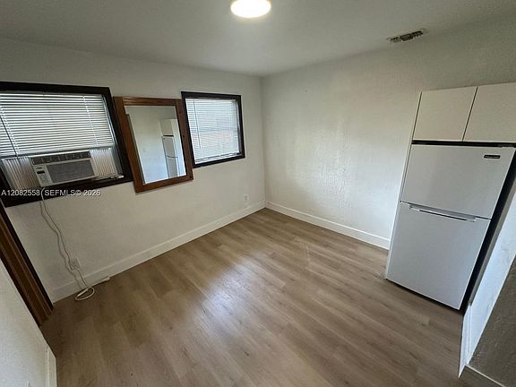 4th image of 785 NW 96th St #2