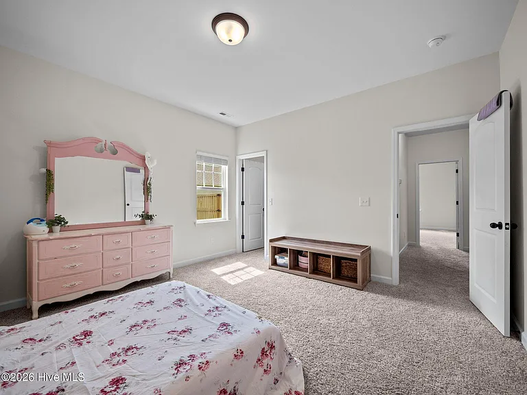 251 Breakwater Dr — Photo 36