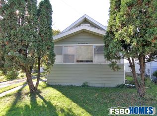 421 16th Ave SW, Cedar Rapids, IA 52404