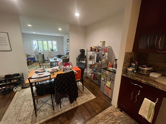 5th image of 21-28 Broadway #3F