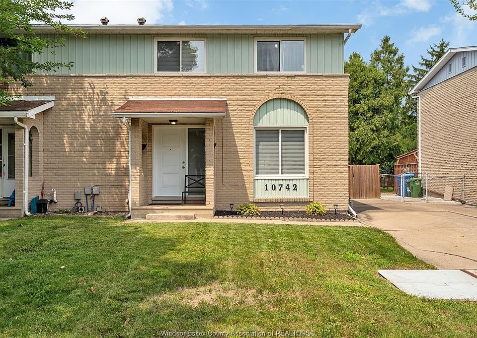 1st image of 10742 Atwater Cres