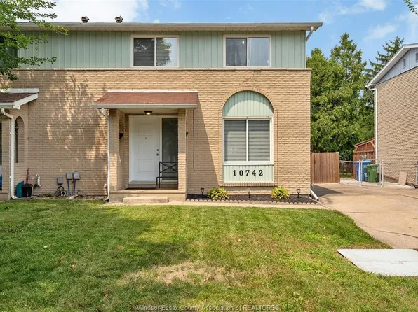 10742 Atwater Cres, Windsor, ON N8R 1N6
