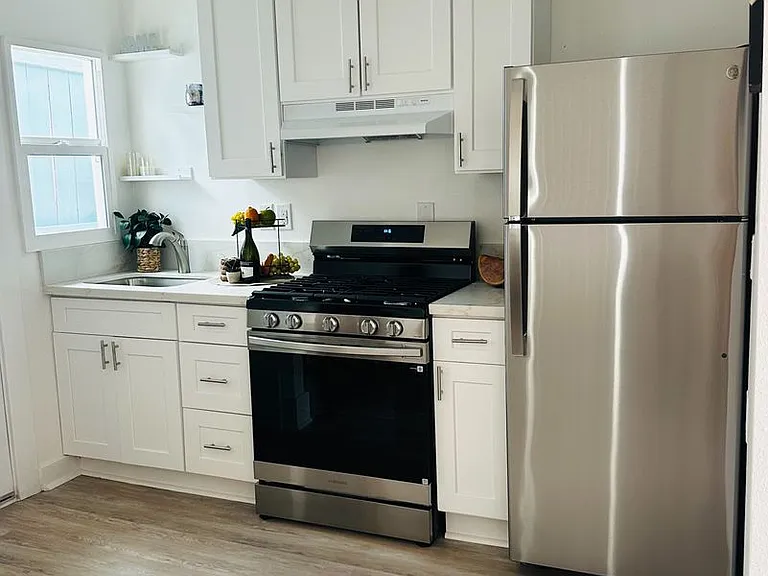 Stunning Brand-New Cottage in the Heart of North Park! — Photo 4