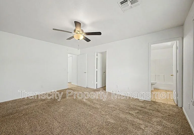 932 W 19th Ave — Photo 14