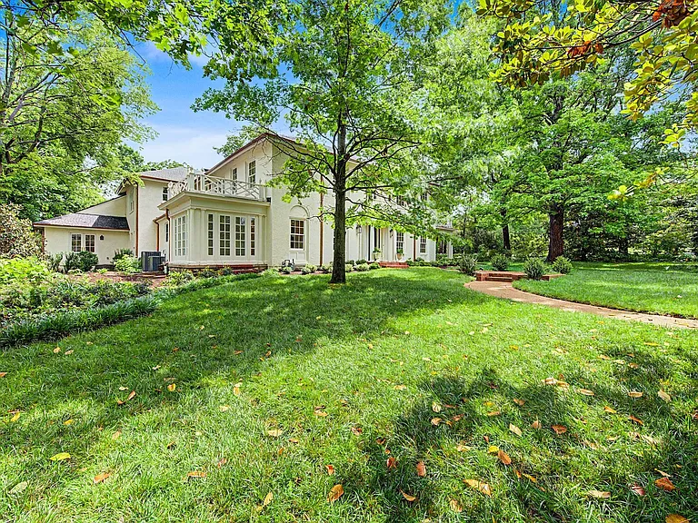 4428 Sheppard Pl — Photo 35