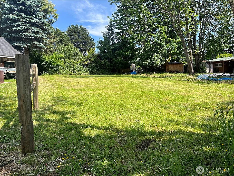 1st image of 616 Mallard Lane