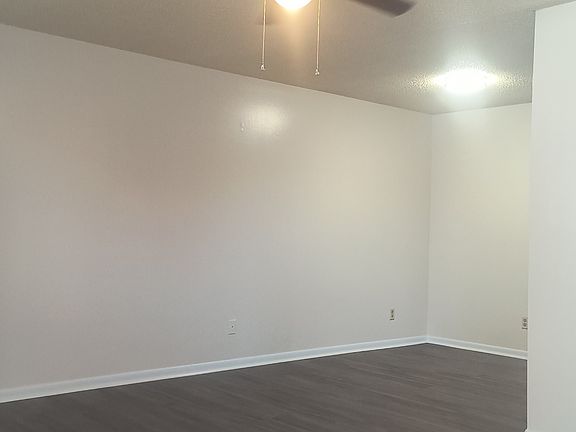 2nd image of 3720 Miramar Dr #11435576