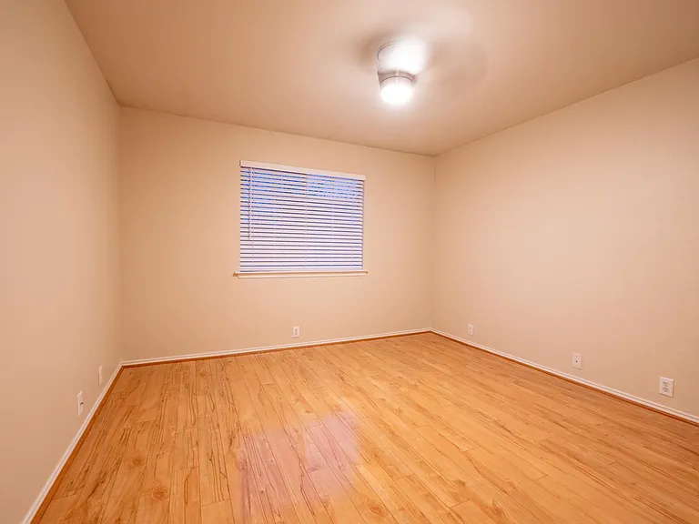 2225 Central Park Ln — Photo 12